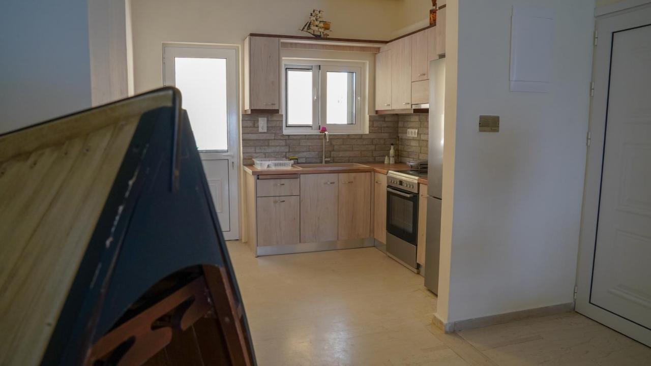 Km Beach View Apartment Chania  Bagian luar foto